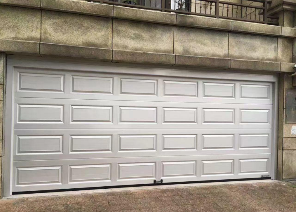 Insulated aluminum wood