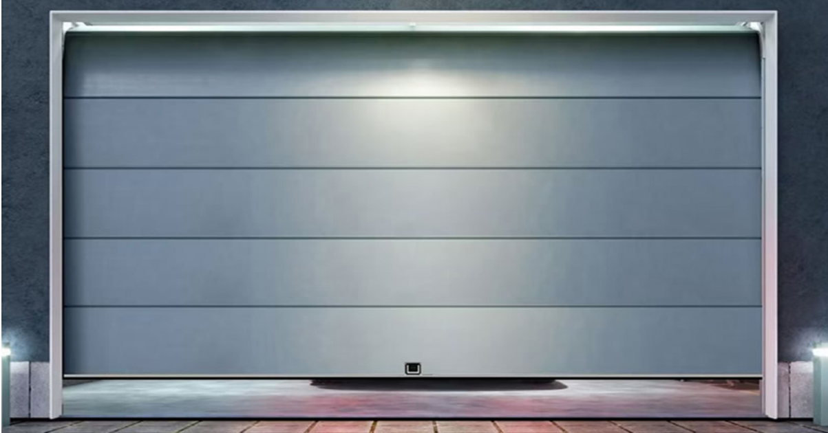 Flat aluminum plate flashes silver gray