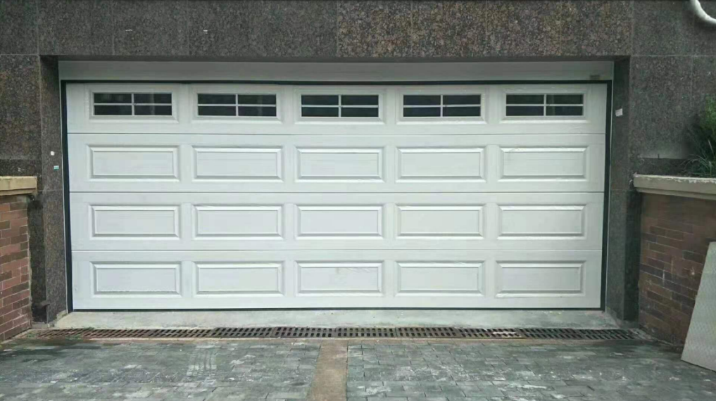 Insulated aluminum wood