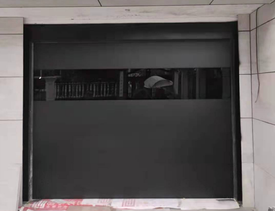 Flat aluminum plate flip-up